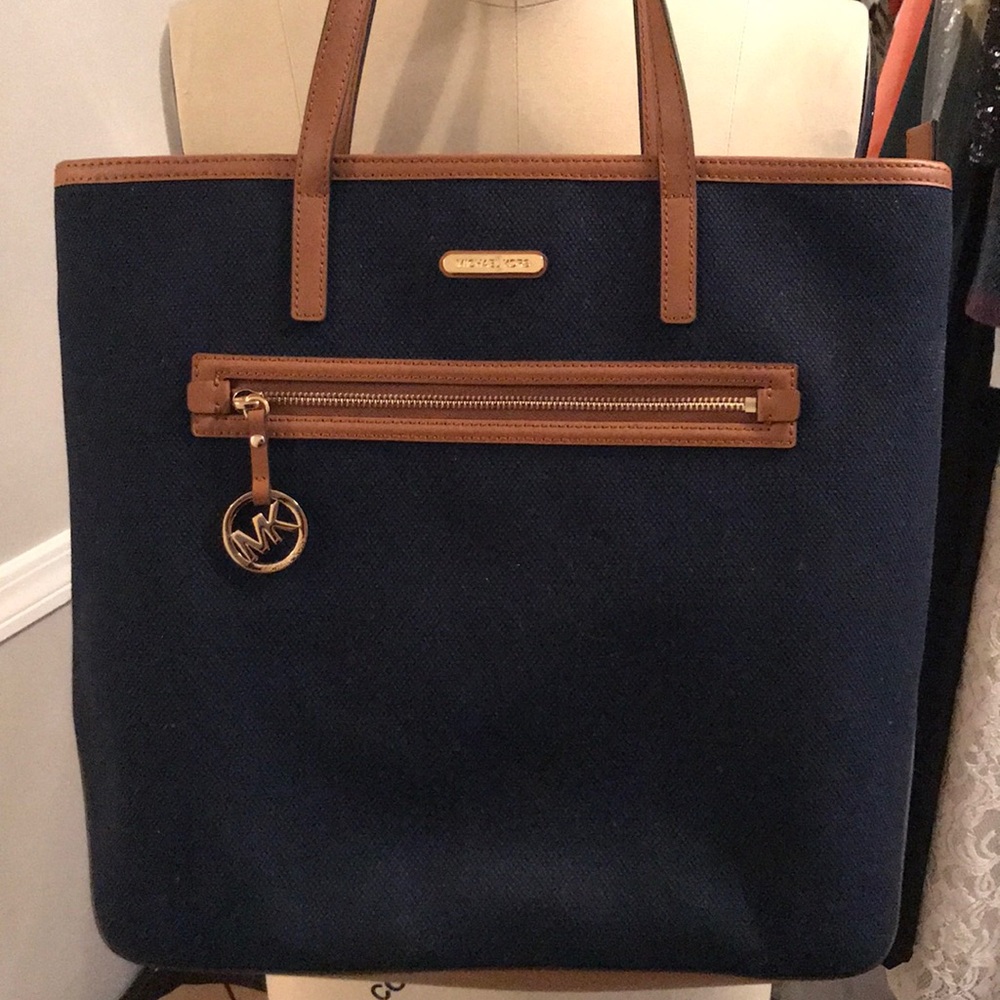 MK tote